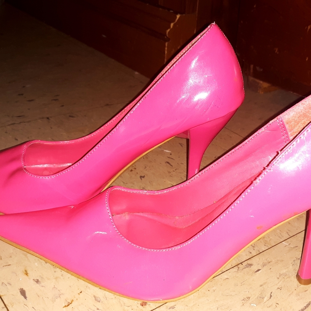 Hot Pink Wild diva heels size 8 💗